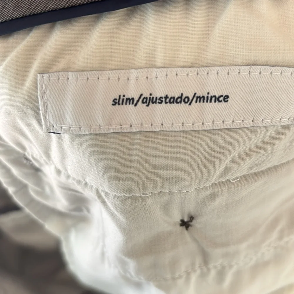 NEW Amazon Essentials Flat Front Chinos‎ Khakis Sz 38 Waist/30 Length Light Grey